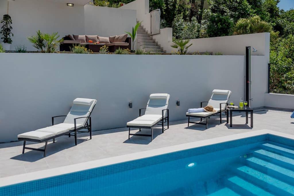 Villa Graf Подстрана Екстериор снимка