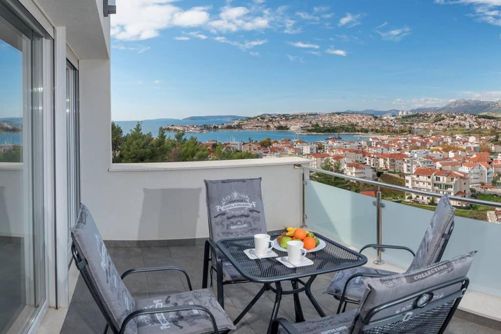 Villa Graf Подстрана Екстериор снимка